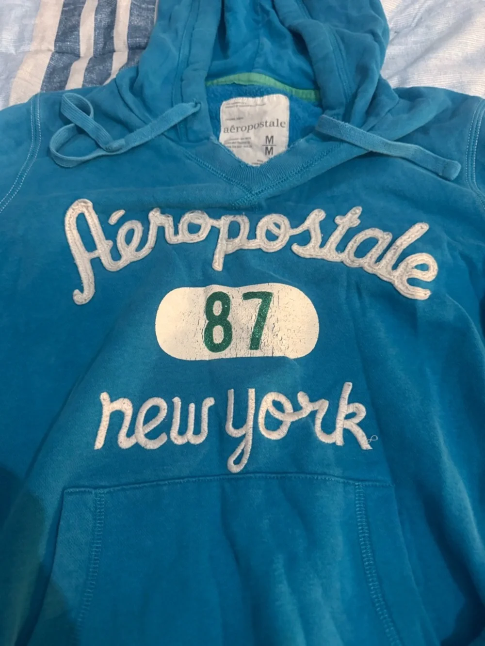 Aeropostale Bright Teal Blue Fleece Hoodie Interior - Picture 2 of 3
